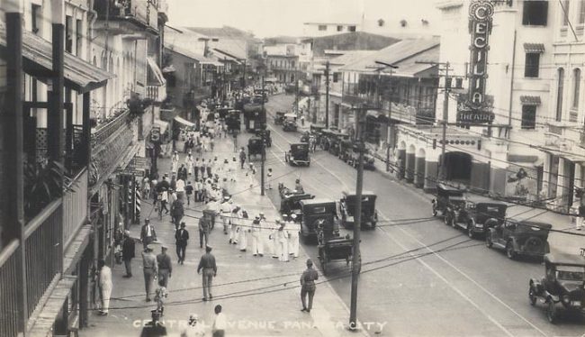 marineros de los años veinte coches Ciudad de Panamá