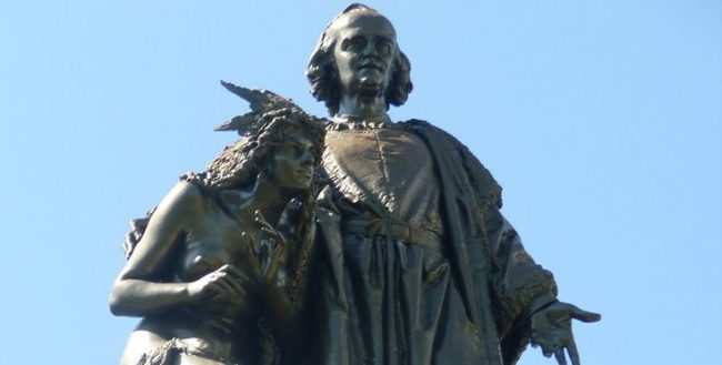 estatua colon